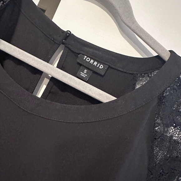 Torrid - Peplum Crepe Lace Sleeve Top - Wore Once - Picture 3 of 5